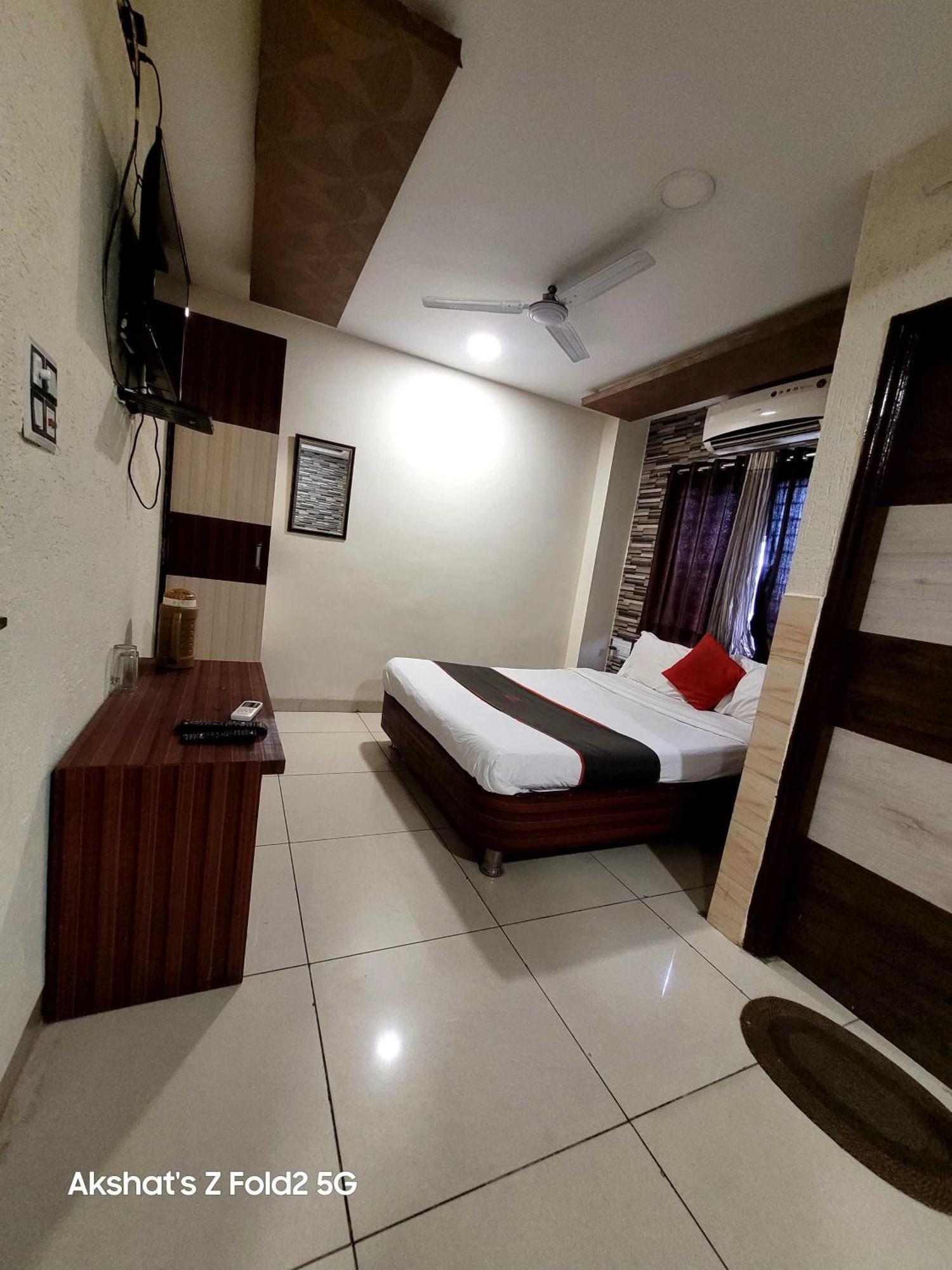 Hotel Mehar Residency Indore Exterior foto